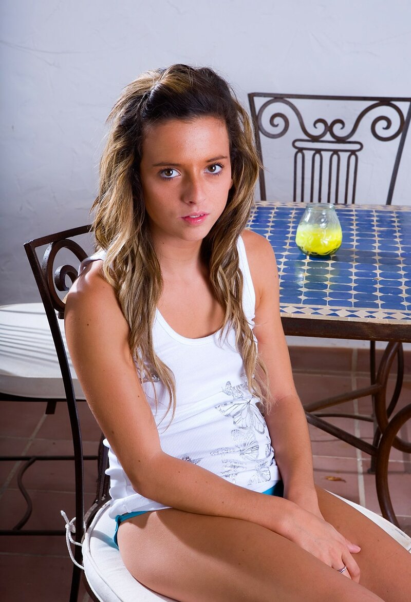 Лиза, 20 лет, 4 размер груди